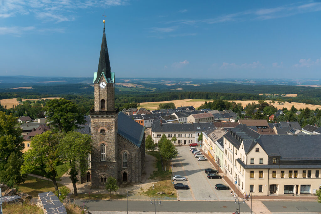Kammweg_05-DSC00869-_Blick_vom_Alten_Soell_auf_Schoeneck_Archiv_TVV_S__Theilig_62557428075ee2_85846018